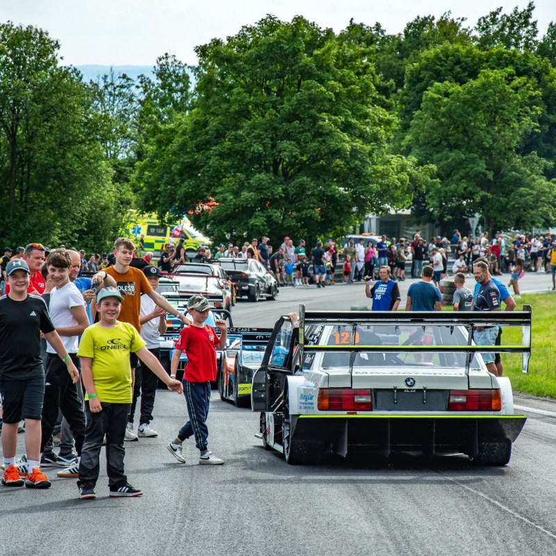 Pozávodová schůze členů pořadatelského sboru